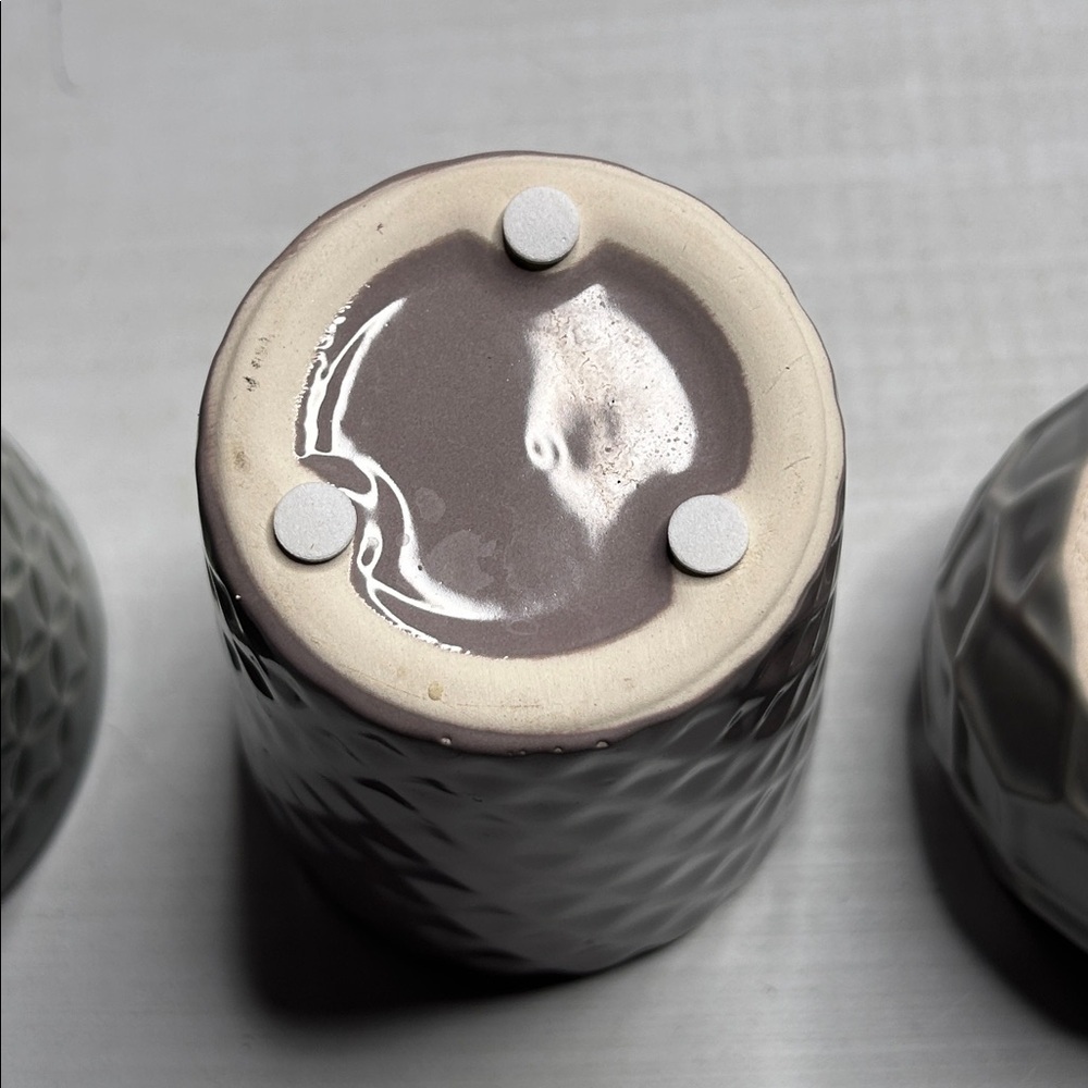 Set of Three Textured Ceramic Planters - Picture 7 of 14